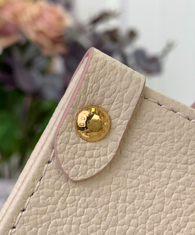 Louis Vuitton Onthego PM M14403 Cream